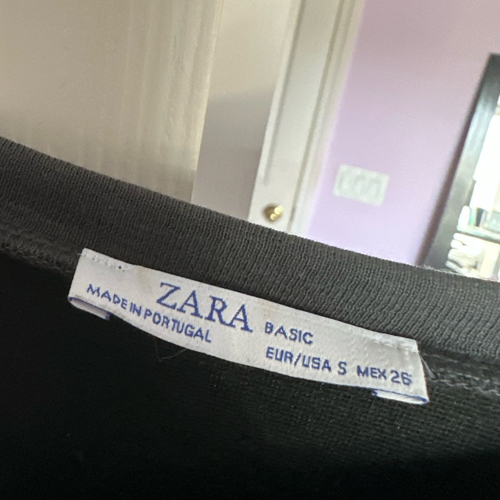 ZARA basic long sleeve - Picture 2 of 2